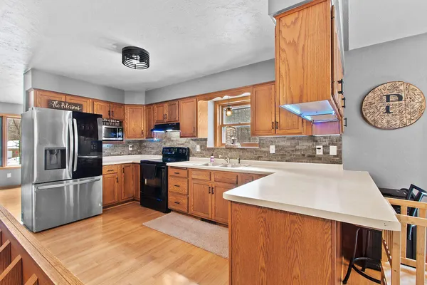 $415,000 | 6722 Oconto River Shores Lane, Oconto Falls, WI 54154