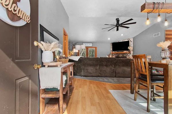 $415,000 | 6722 Oconto River Shores Lane, Oconto Falls, WI 54154