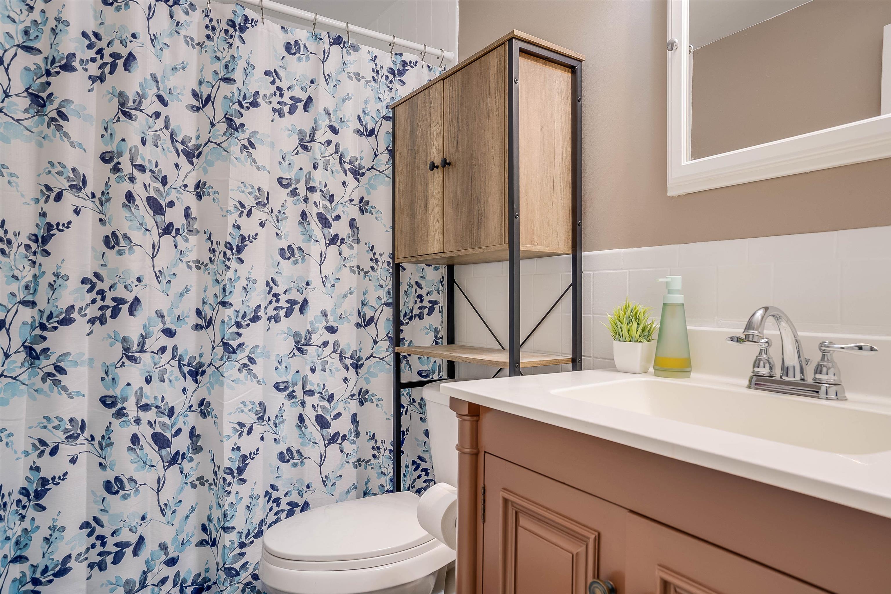 5 Brookside Drive, Unit 8 Exeter, NH 03833 - Photo 9 of 20 Gallery Image 9