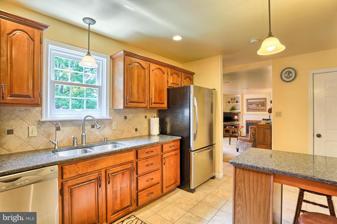 938 Buckwalter Road Lititz, PA 17543 - Photo 13 of 40