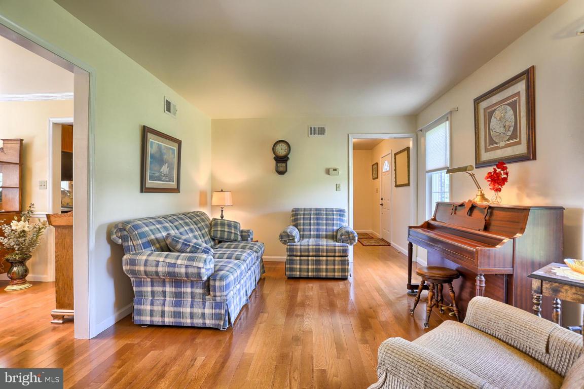 938 Buckwalter Road Lititz, PA 17543 - Photo 10 of 40