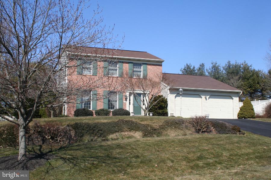 205 Kings Cross Circle Lititz, PA 17543 - Photo 1 of 9