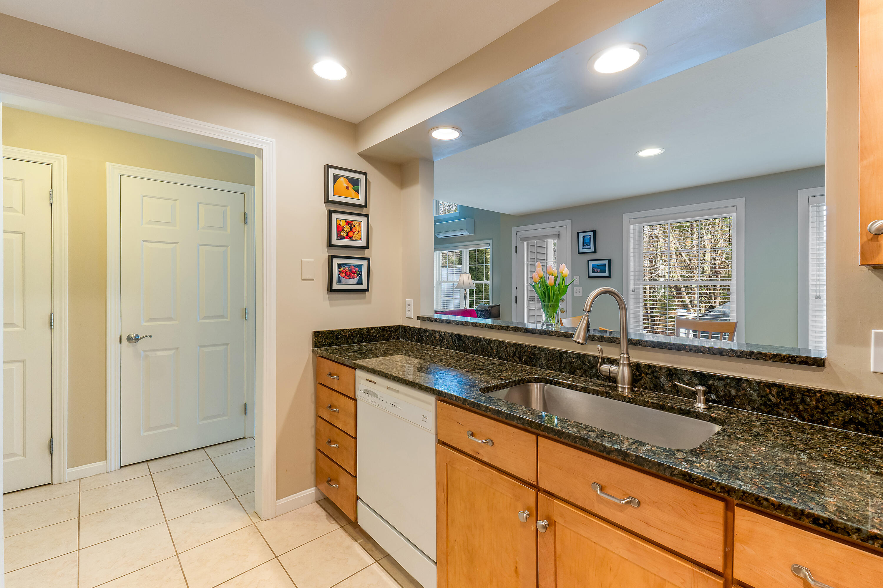 60 Shadagee Road, Unit 30 Saco, ME 04072 - Photo 9 of 34 60 Shadagee Rd #30, Saco