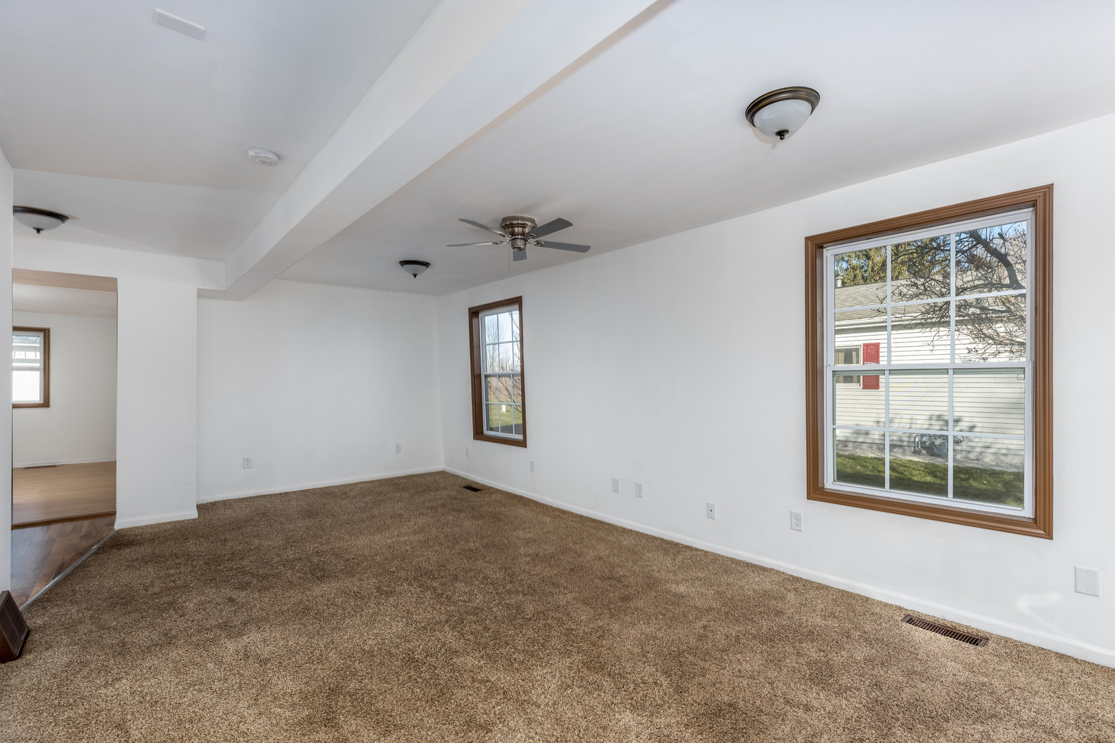 3823 East 2282nd Road Serena, IL 60549 - Photo 10 of 23 an empty room with windows