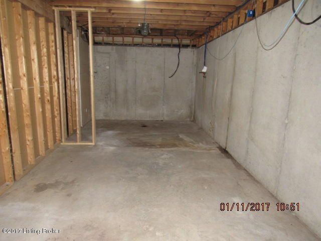 6515 Routt Road Louisville, KY 40299 - Photo 11 of 18 IMG_2646