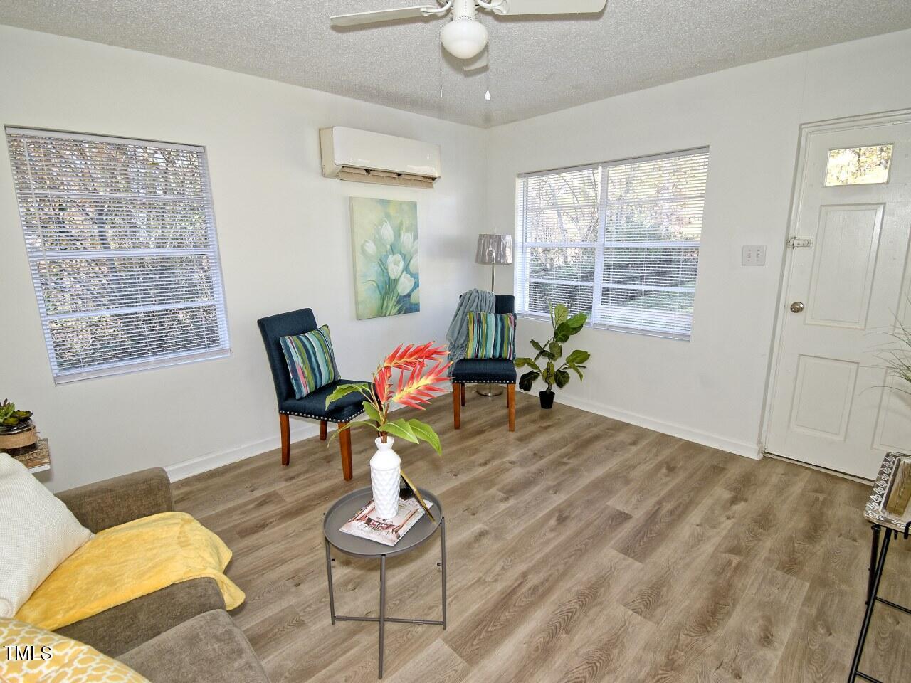 1003 Cook Road Durham, NC 27713 - Photo 5 of 22 DSC_0007