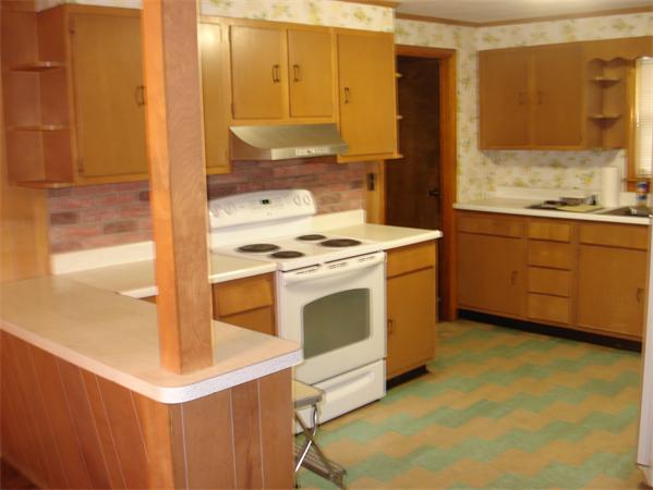 52 Ayer Road Shirley, MA 01464 - Photo 4 of 29