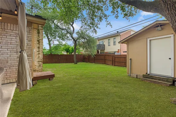$349,000 | 3902 Stillmeadow Drive, Bryan, TX 77802