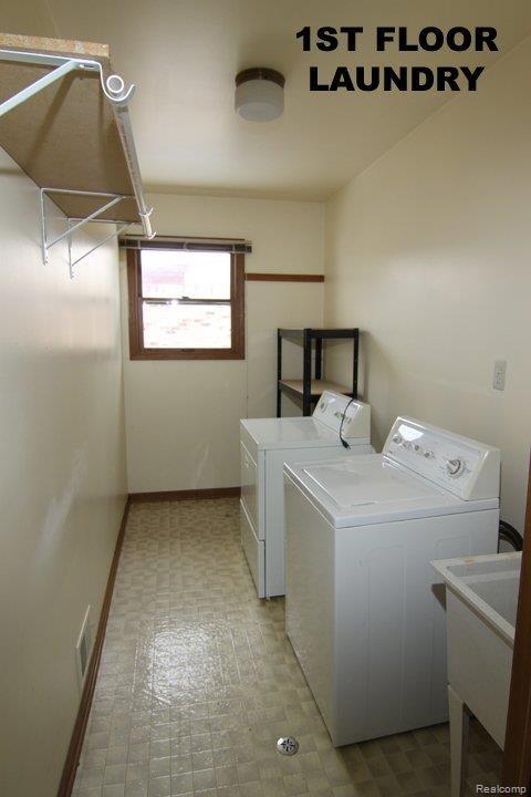 45738 Spagnuolo Road Macomb, MI 48044 - Photo 4 of 10 LAUNDRY