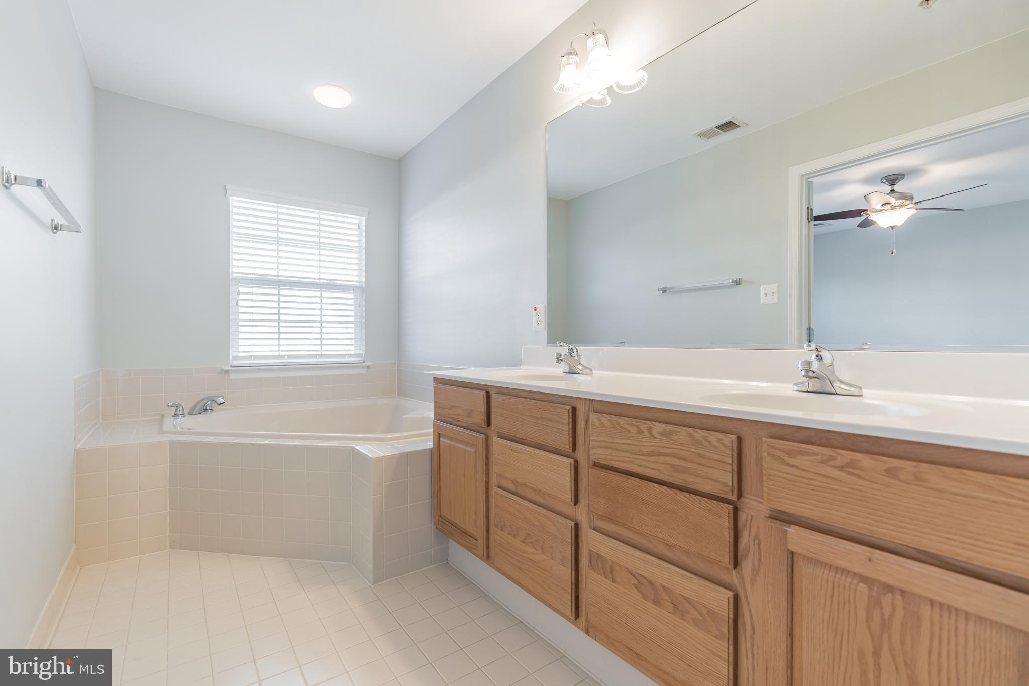 13413 Rising Sun Lane Germantown, MD 20874 - Photo 14 of 31 Gallery Image 14