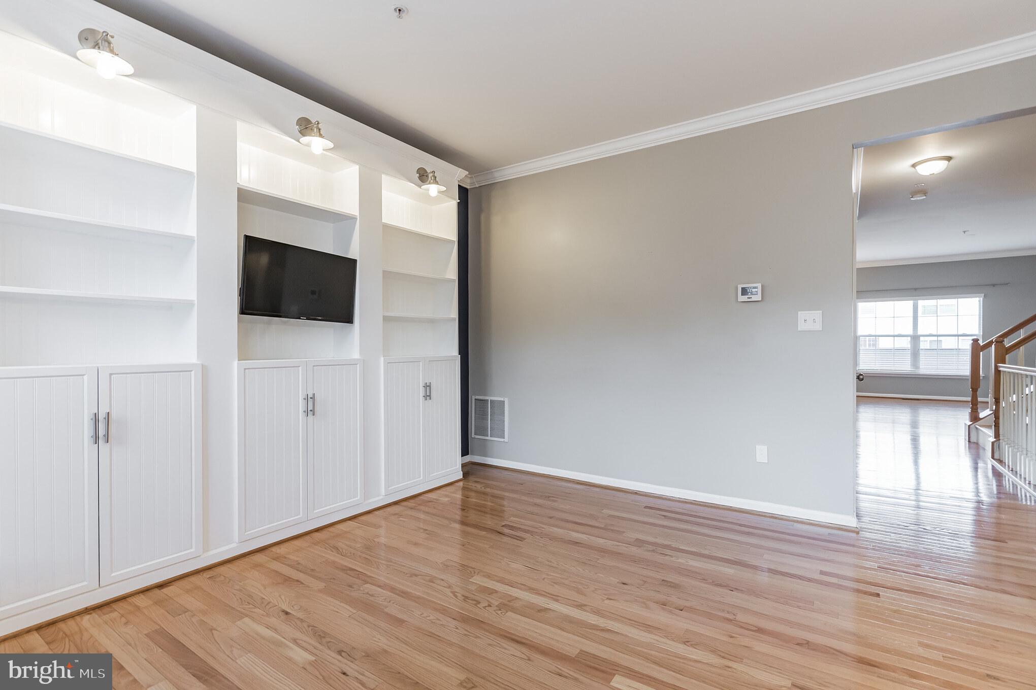 13413 Rising Sun Lane Germantown, MD 20874 - Photo 4 of 31 Gallery Image 4