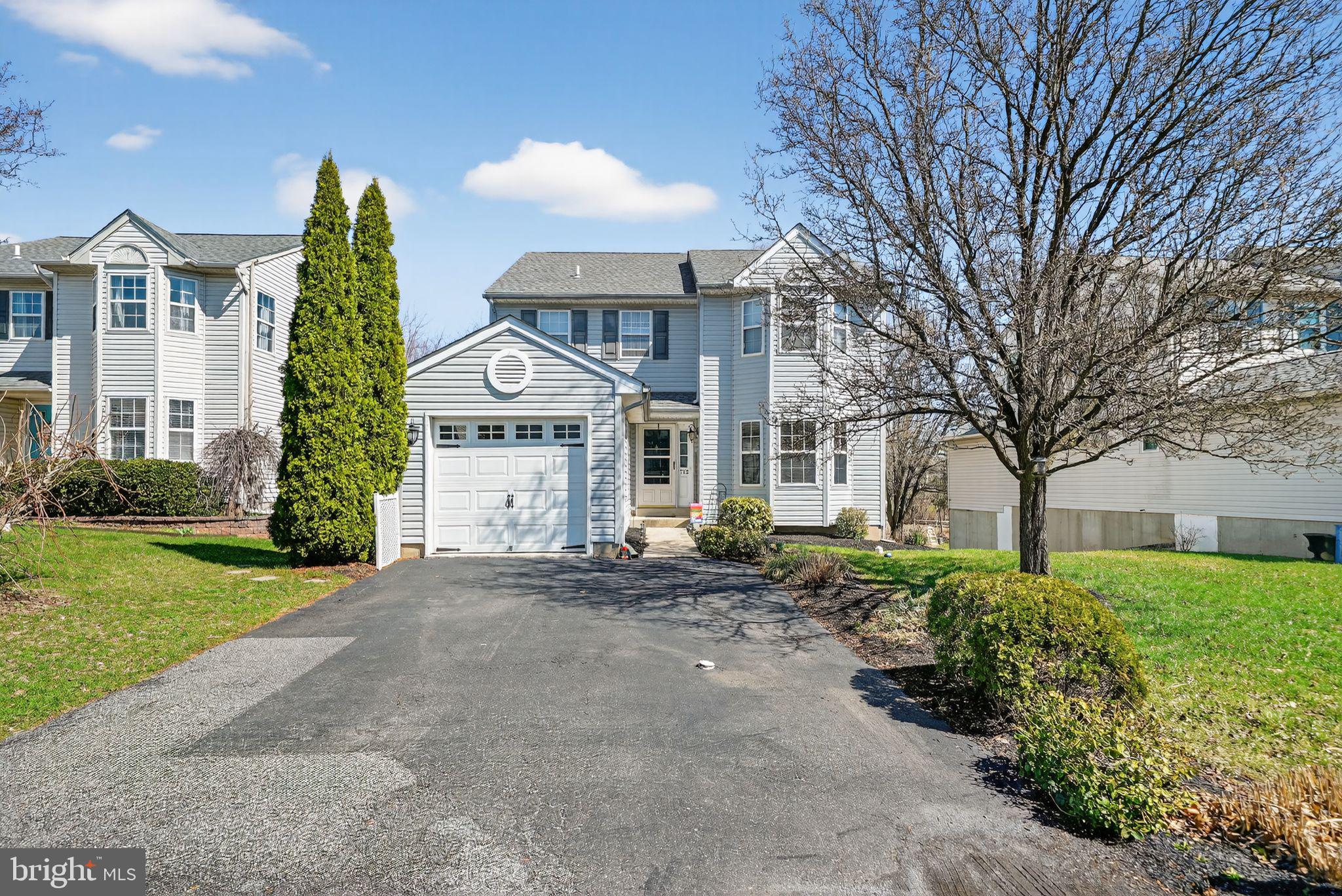712 Queen Road Collegeville, PA 19426 - Photo 2 of 17
