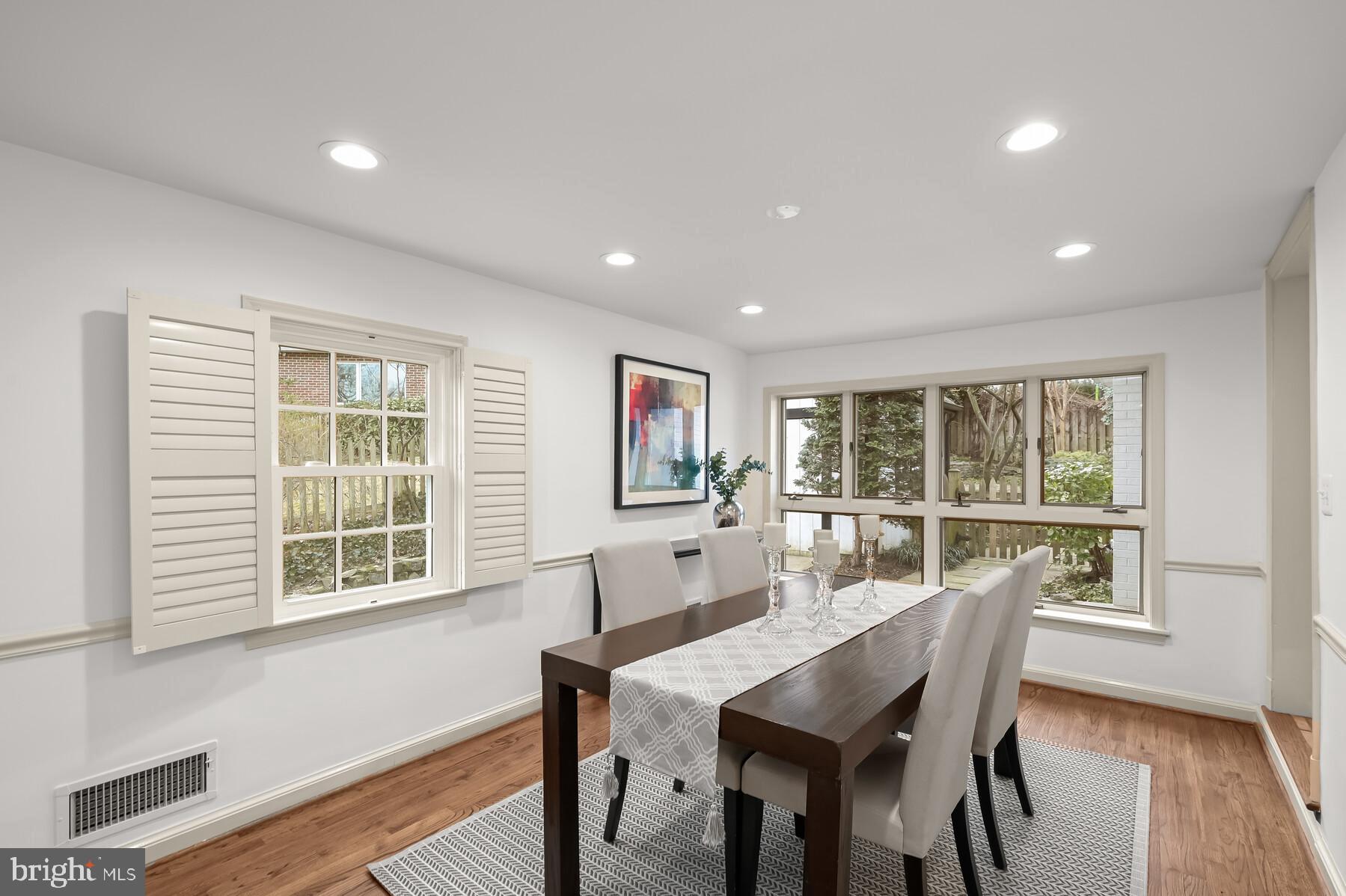 6002 Gloster Road Bethesda, MD 20816 - Photo 20 of 45 Dining Room