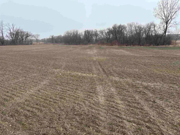 $225,000 | Xxxx Il Rt 173, Harvard, IL 60033