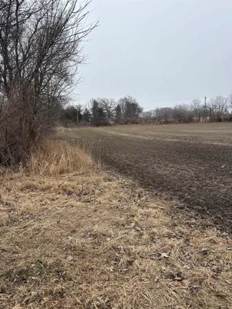 $225,000 | Xxxx Il Rt 173, Harvard, IL 60033