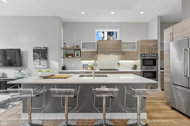 $1,475,000 | 1534 North Maplewood Avenue, Chicago, IL 60622