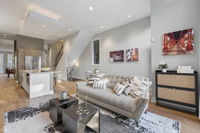 $1,475,000 | 1534 North Maplewood Avenue, Chicago, IL 60622