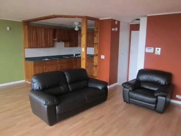 $26,000 | 4300 West Ford City Drive, Unit 708, Chicago, IL 60652