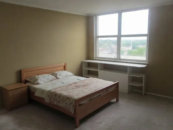 $26,000 | 4300 West Ford City Drive, Unit 708, Chicago, IL 60652