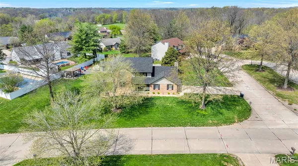 $460,000 | 451 Burroughs Road, Columbia, IL 62236