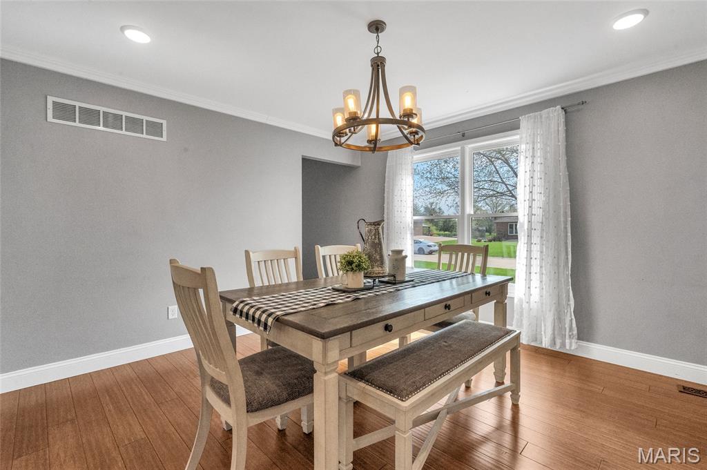 451 Burroughs Road Columbia, IL 62236 - Photo 8 of 58