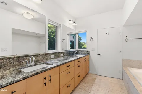 $2,380,000 | 1018 Terrell Woods Lane, Chapel Hill, NC 27516