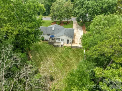 $949,900 | 1301 East Barden Road, Charlotte, NC 28226