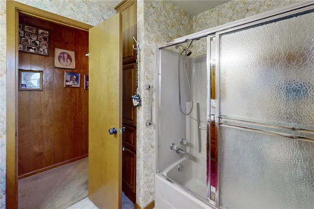 a bathroom with a bathtub