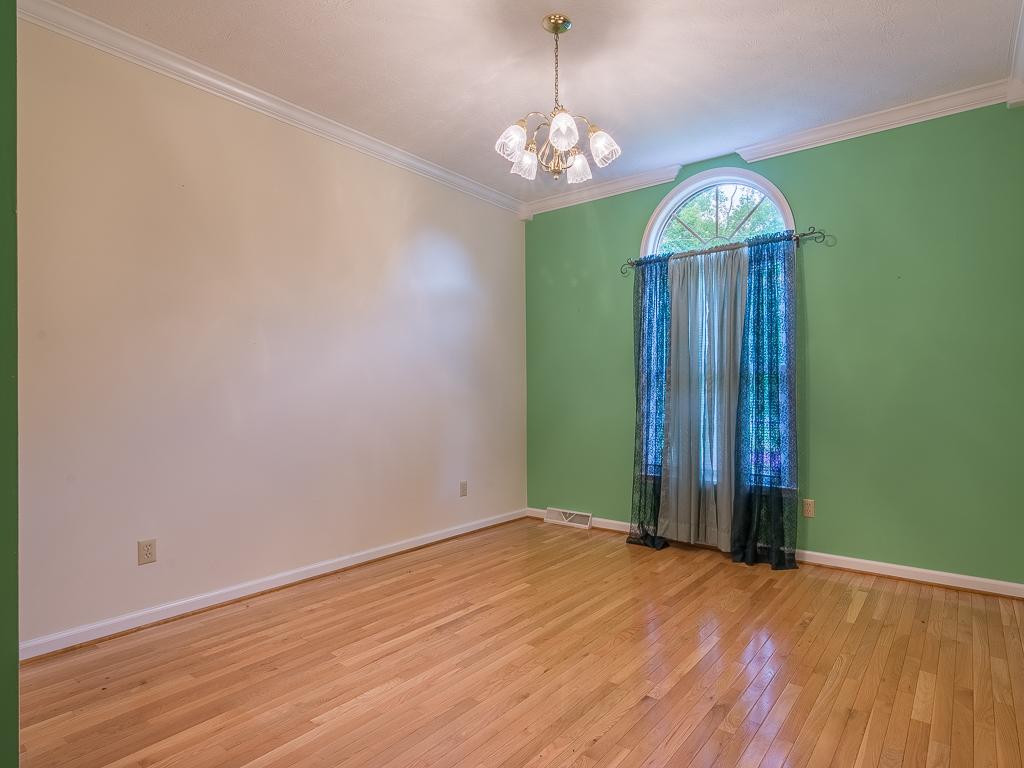 186 Rex Harrell Road Elizabethton, TN 37643 - Photo 11 of 35 Formal Dining