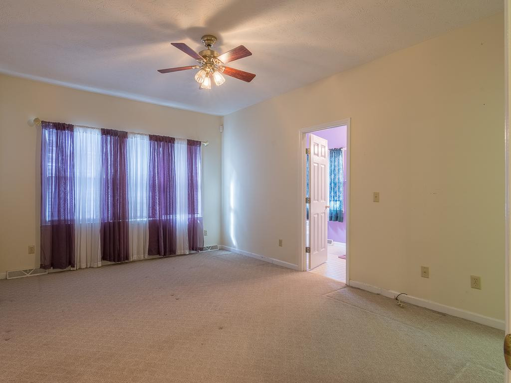 186 Rex Harrell Road Elizabethton, TN 37643 - Photo 17 of 35 Master Bedroom
