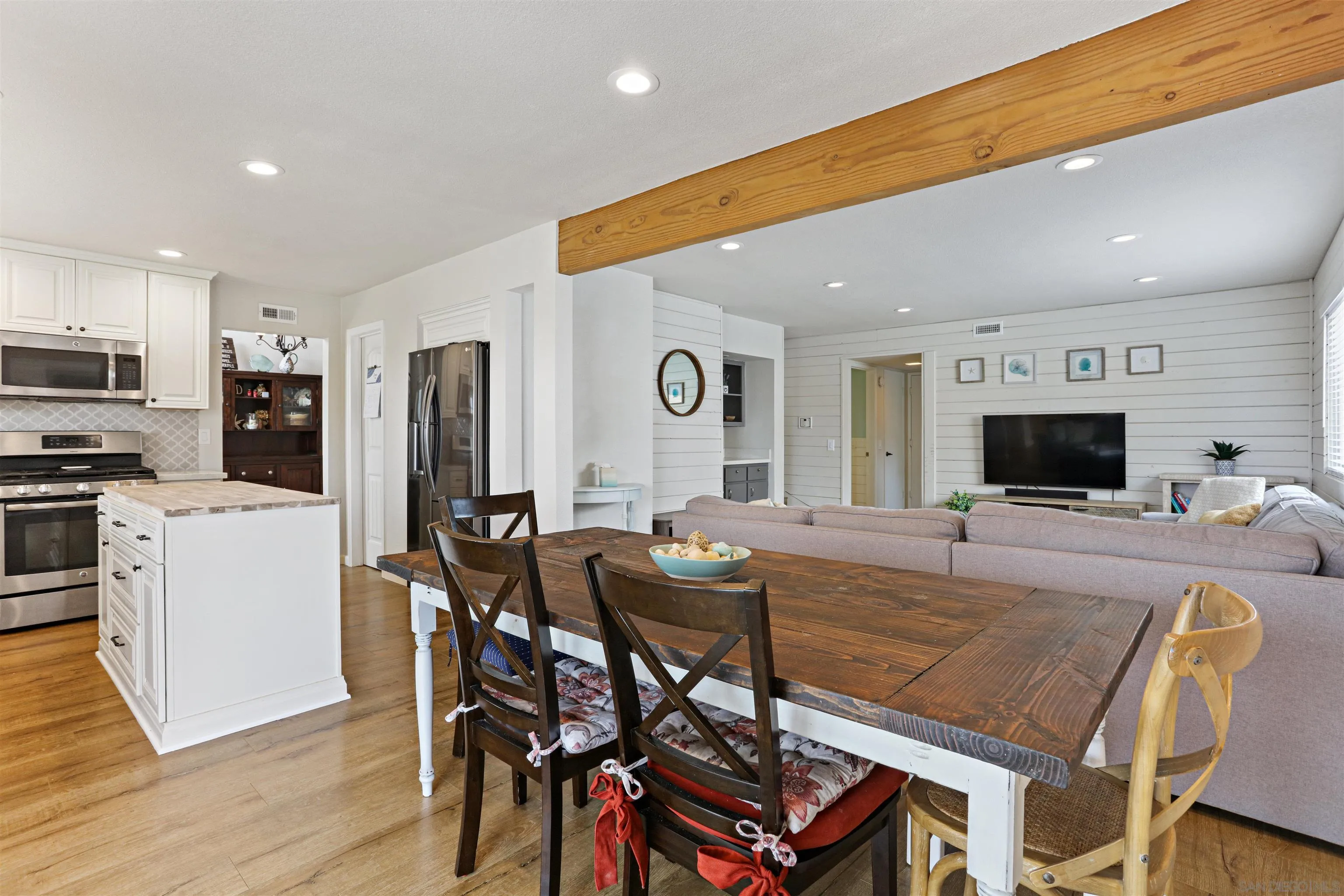 398 Mainsail Road Oceanside, CA 92054 - Photo 8 of 27 Gallery Image 8