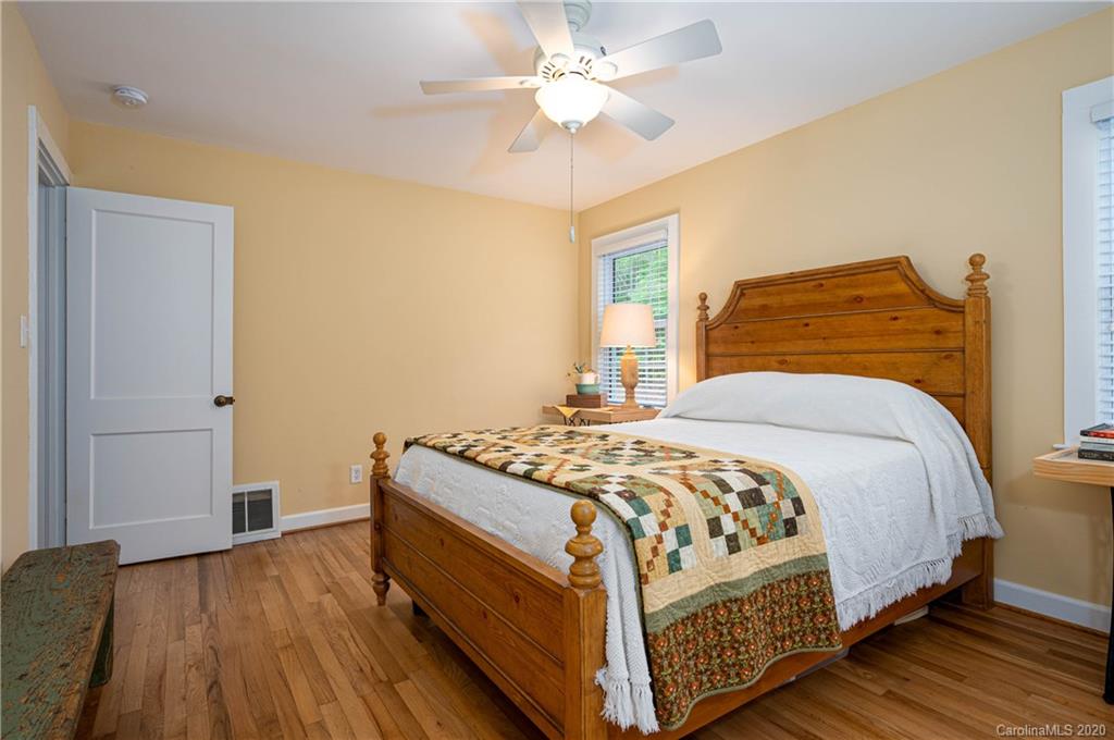 1119 North Country Club Road, Unit 90 91 Brevard, NC 28712 - Photo 14 of 42 Gallery Image 14