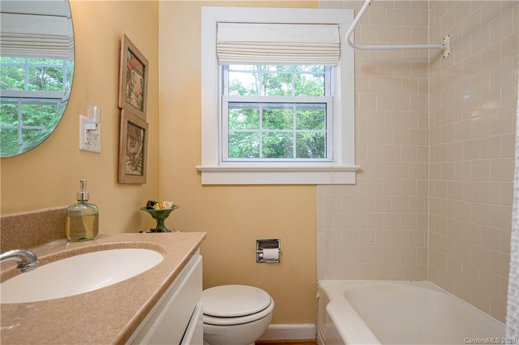1119 North Country Club Road, Unit 90 91 Brevard, NC 28712 - Photo 16 of 42 Gallery Image 16