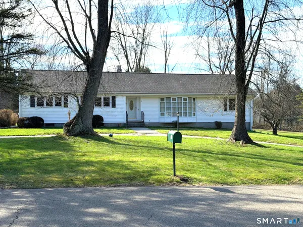 $3,500 | 16 Clearview Drive, Woodbridge, CT 06525