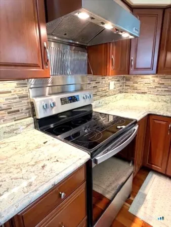 $3,500 | 16 Clearview Drive, Woodbridge, CT 06525