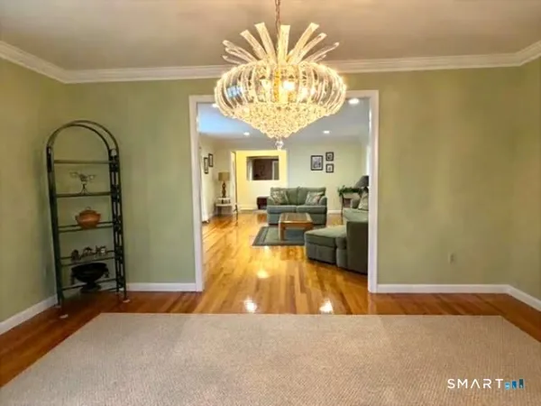 $3,500 | 16 Clearview Drive, Woodbridge, CT 06525