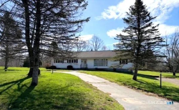 $3,500 | 16 Clearview Drive, Woodbridge, CT 06525