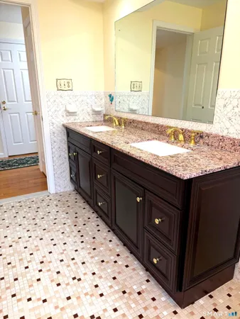 $3,500 | 16 Clearview Drive, Woodbridge, CT 06525