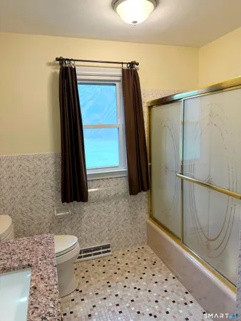 $3,500 | 16 Clearview Drive, Woodbridge, CT 06525