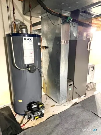 $3,500 | 16 Clearview Drive, Woodbridge, CT 06525