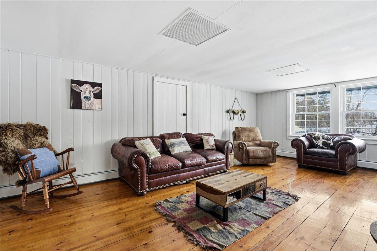 131 Cross Road Weare, NH 03281 - Photo 16 of 60