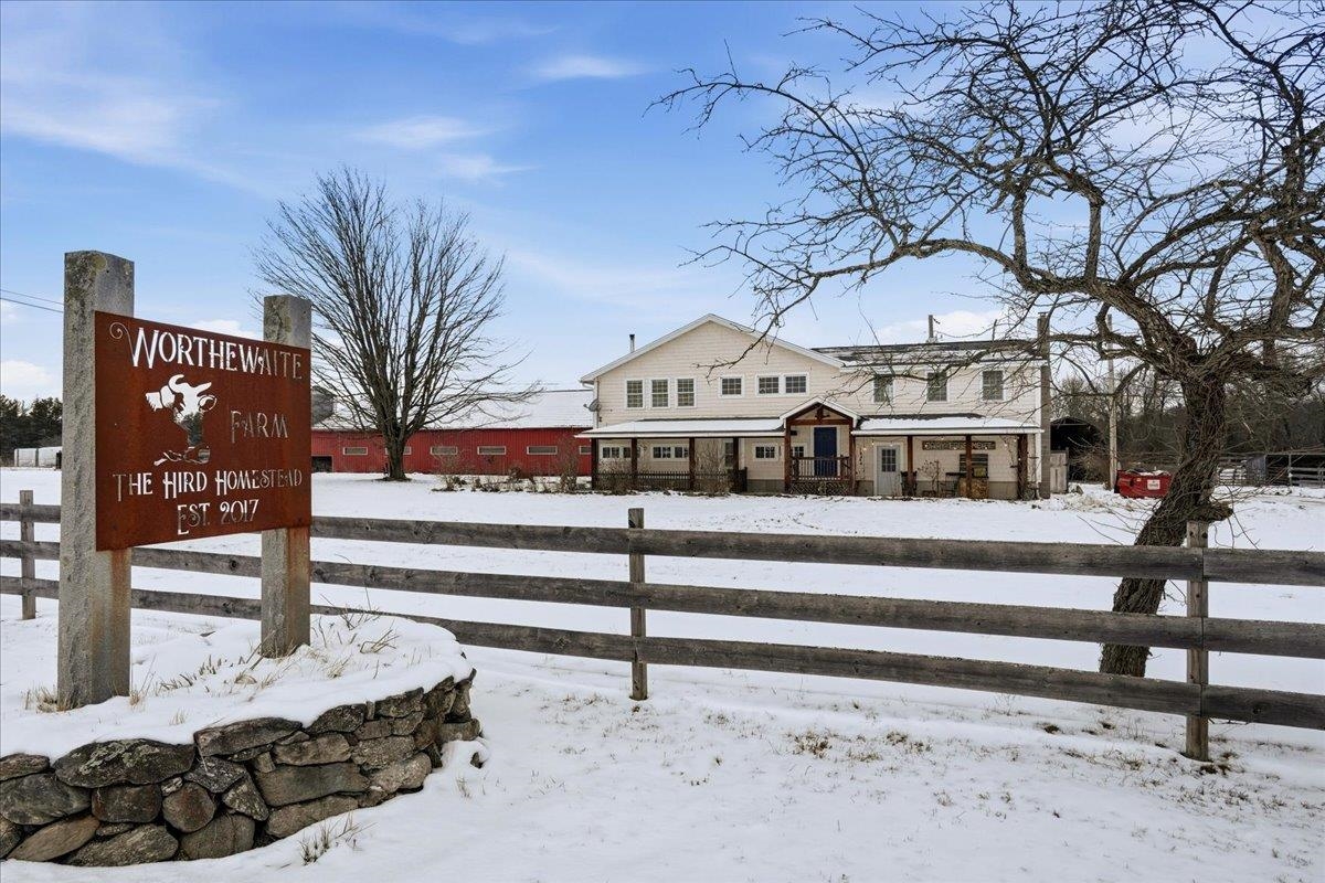131 Cross Road Weare, NH 03281 - Photo 2 of 60