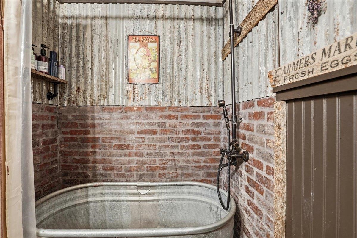 131 Cross Road Weare, NH 03281 - Photo 23 of 60