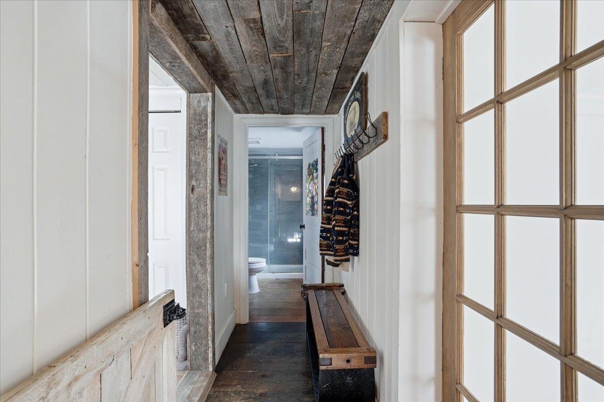 131 Cross Road Weare, NH 03281 - Photo 25 of 60