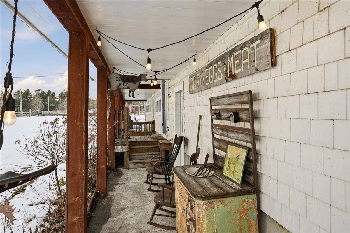 131 Cross Road Weare, NH 03281 - Photo 6 of 60