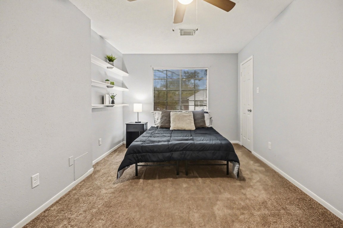 4206 River Ranch Drive Pasadena, TX 77505 - Photo 25 of 38 Bedroom W/Wallk-In Closet