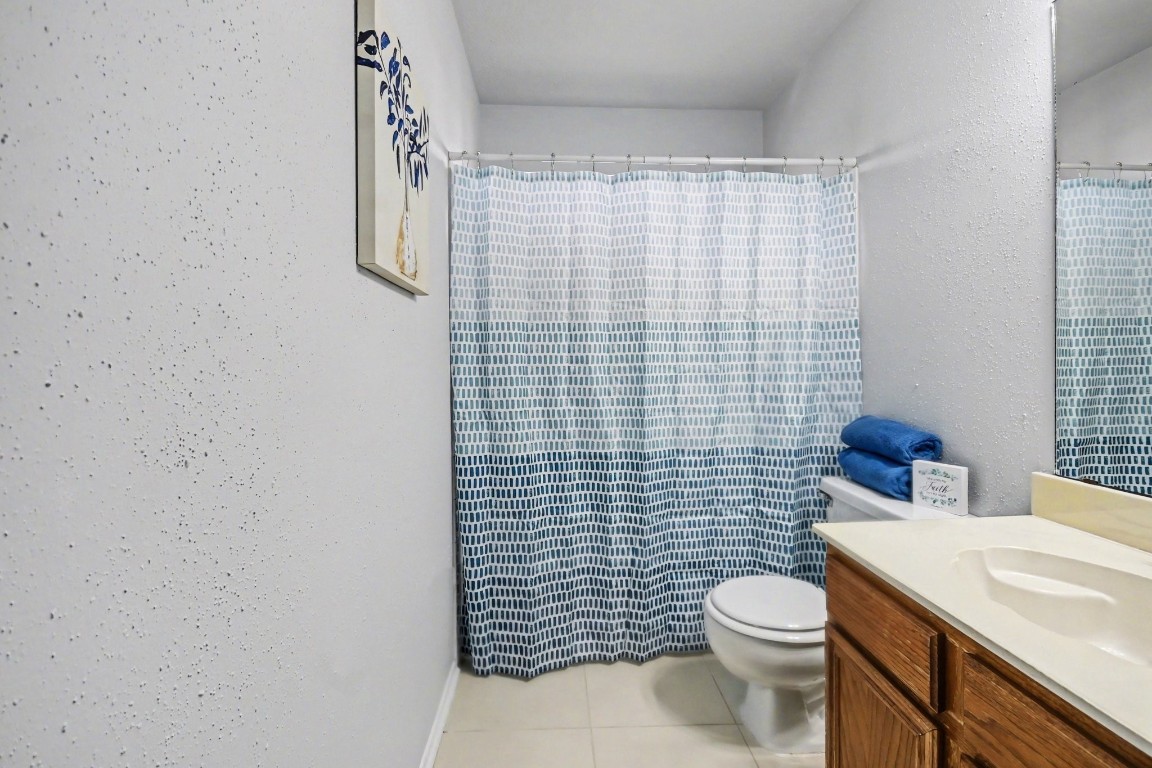 4206 River Ranch Drive Pasadena, TX 77505 - Photo 30 of 38 New Vanity Lights and Fixture