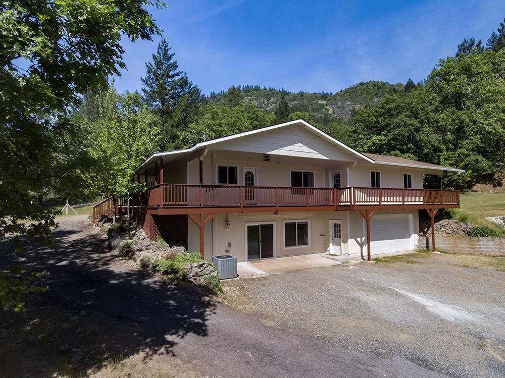 825 Trollview Road Grants Pass, OR 97527 - Photo 1 of 15 Main