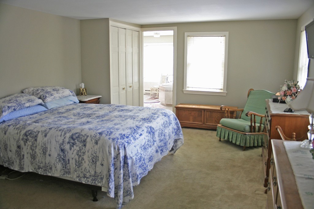 142 Newbridge Road Sudbury, MA 01776 - Photo 17 of 28