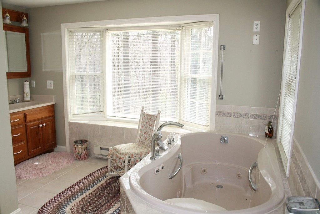 142 Newbridge Road Sudbury, MA 01776 - Photo 19 of 28